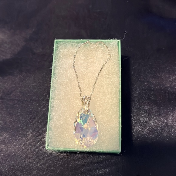 NEW- "Aurora Borealis" pendant set in Sterling  on 18" chain (stamped) - Picture 1 of 5